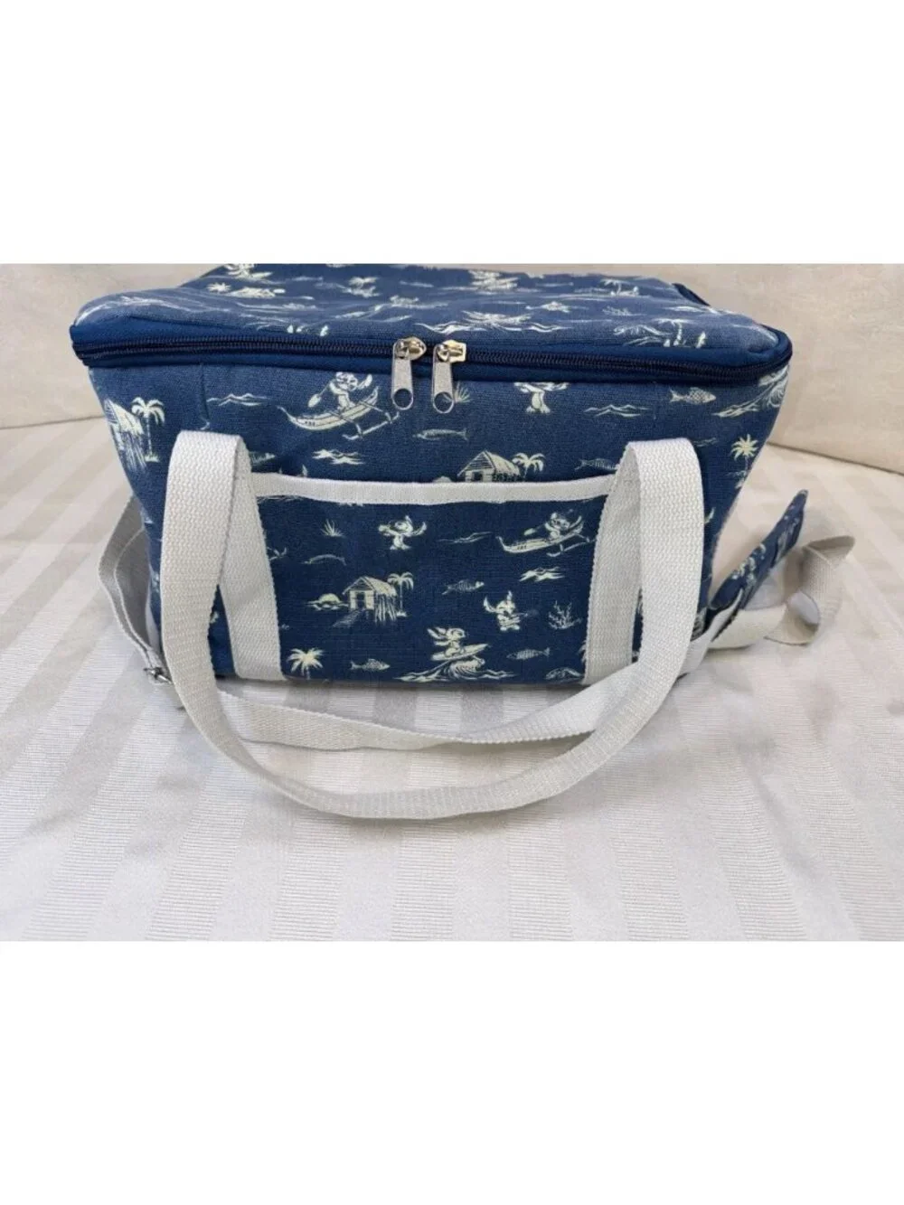 Disney Parks STITCH Blue Soft Side Beach Bag Cooler Picnic Tote Shoulder Strap